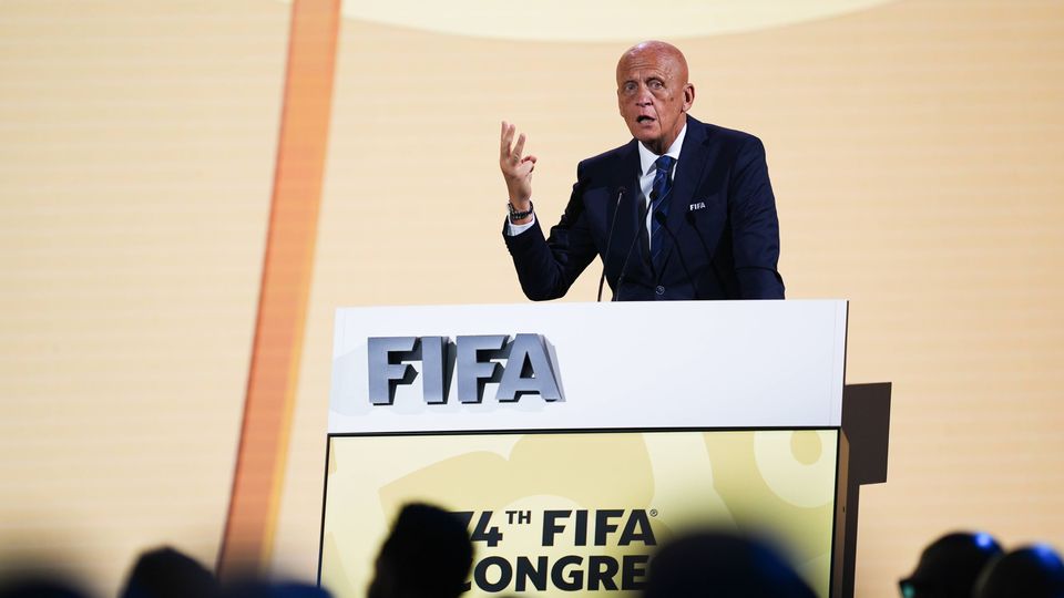 FIFA planeia novas regras para os penáltis: «Ou é golo, ou é pontapé de baliza»