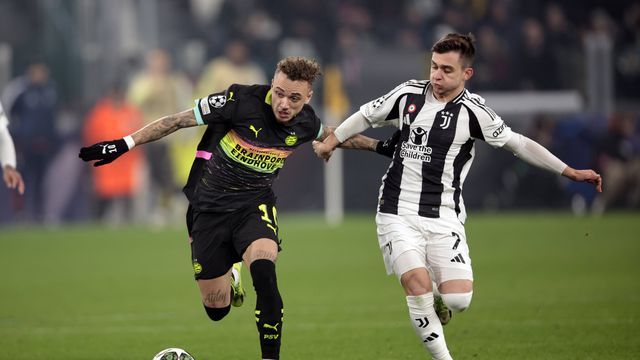 Francisco Conceição a jogar pela Juventus na receção ao PSV