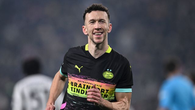 Perisic a celebrar o golo