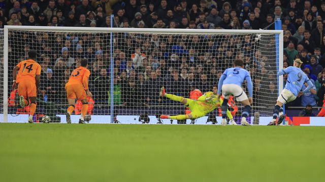 Bis para Haaland contra o Real Madrid