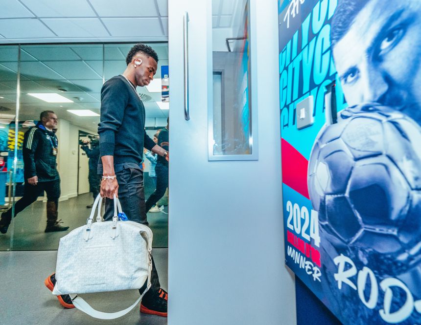 Vinícius Júnior na chegada ao estádio do Manchester City