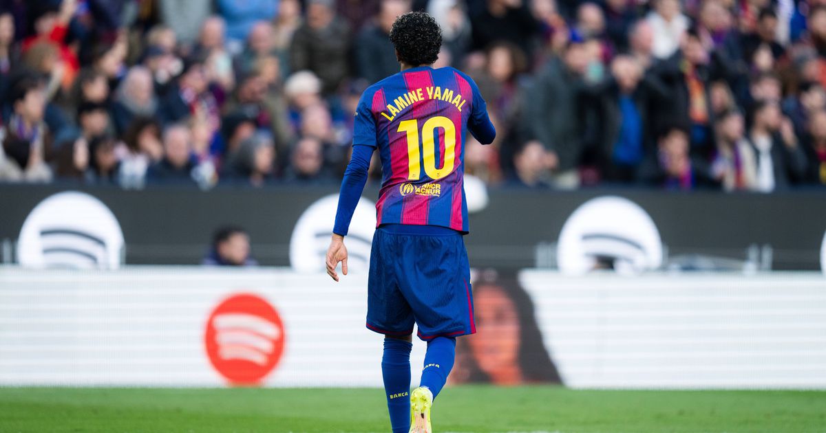 Reis de Espanha distinguem Yamal e Aitana