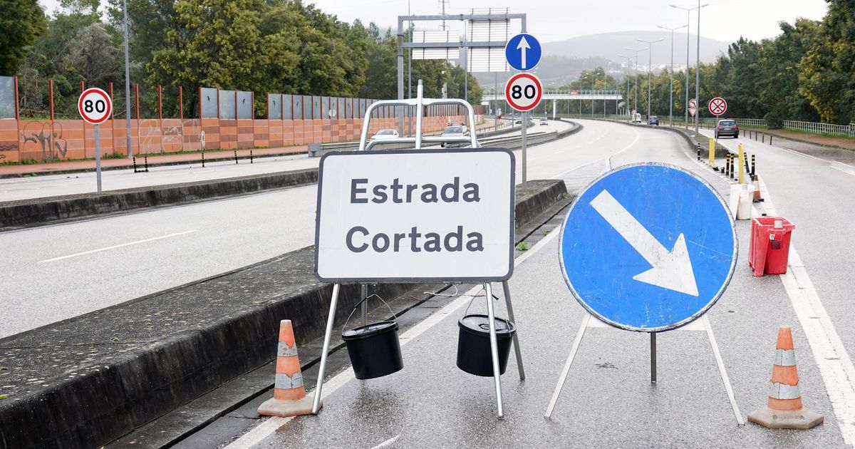 Rio Mondego galga dique na zona da A1