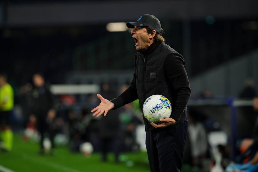 Antonio Conte, treinador do Nápoles