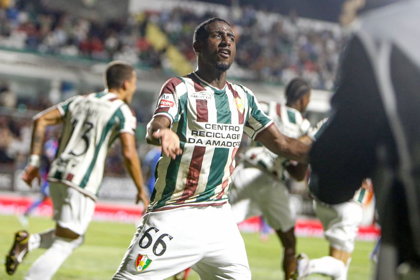 Canhoto não foi feliz na primeira metade da temporada