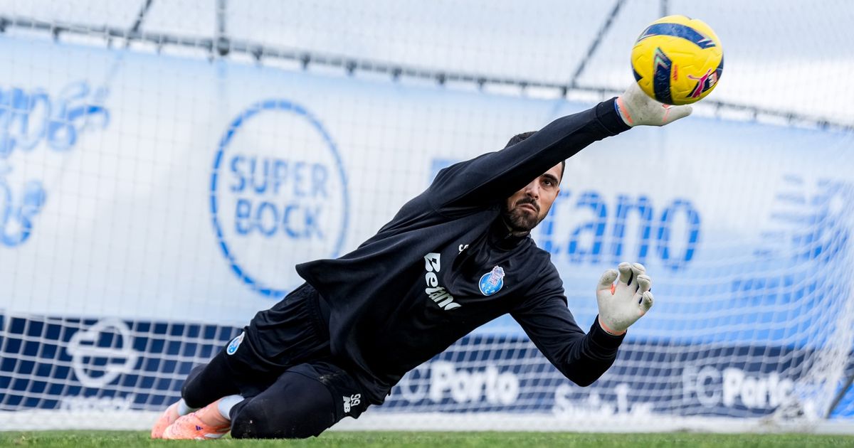 FC Porto: cinco nomes no boletim clínico e quatro 'bês' no regresso aos treinos