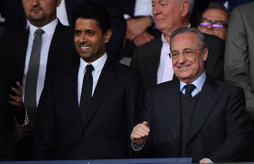 Nasser Al Khelaifi ao lado de Florentino Pérez, Presidentes do PSG e Real Madrid, respetivamente