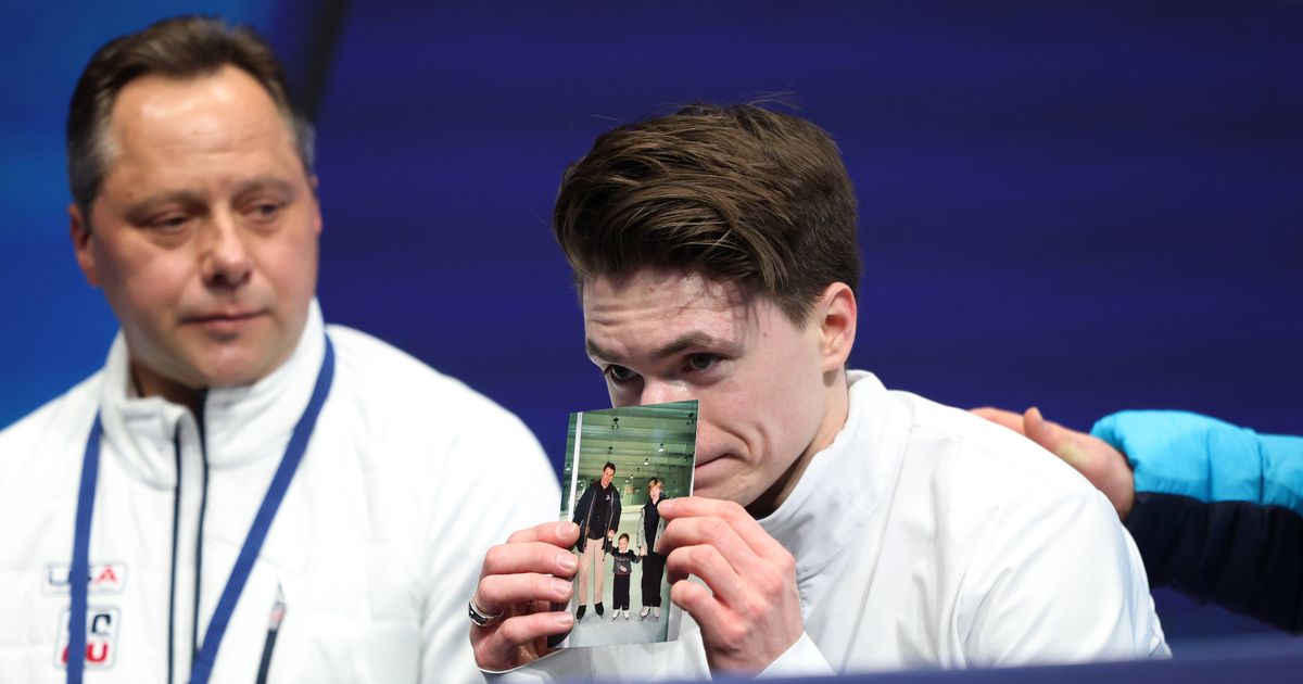 Perdeu os pais em acidente aéreo e recordou-os em Milão