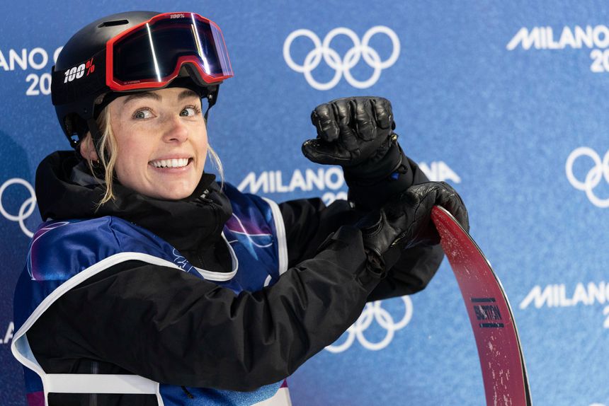 Medalha de prata no snowboard não dá prémio a Zoi Sadowski. IMAGO