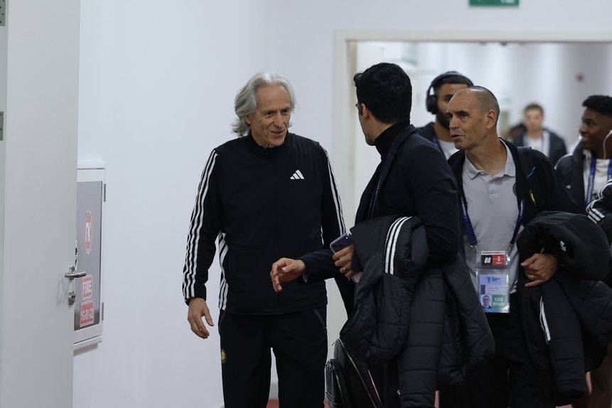 Jorge Jesus à chegada ao estádio - Foto: Al Nassr