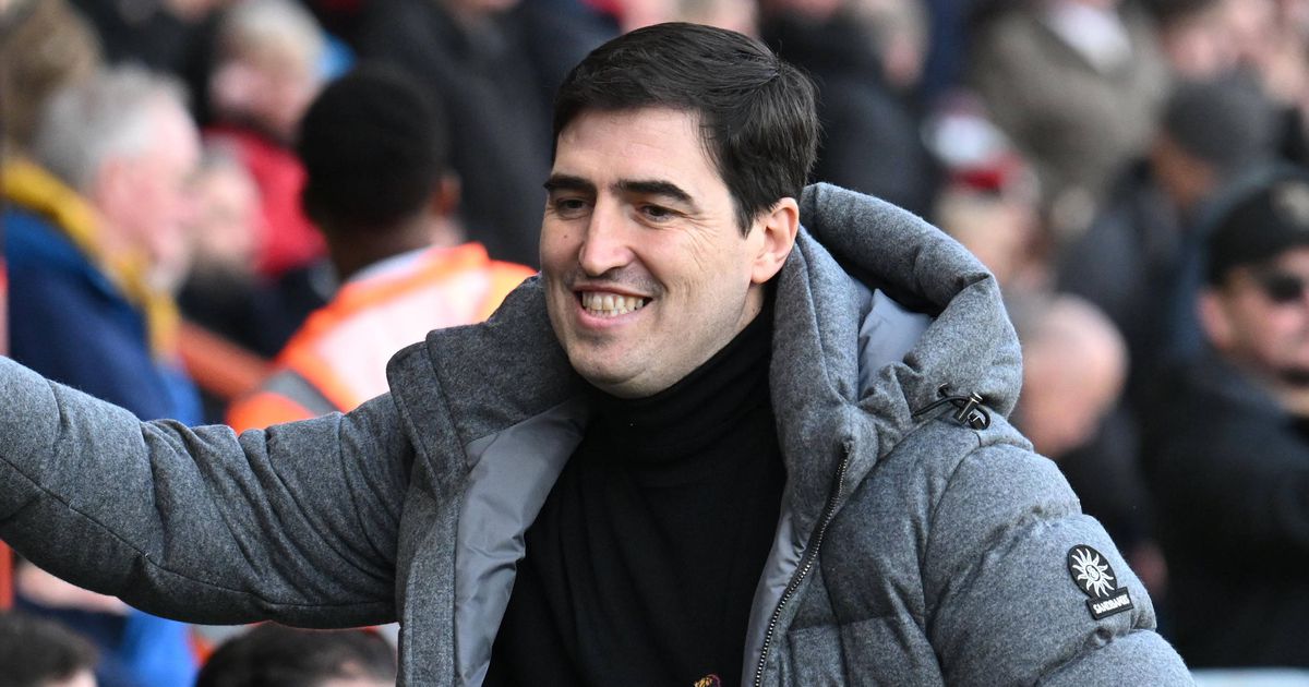 Treinador-sensação da Premier League de saída no final da época