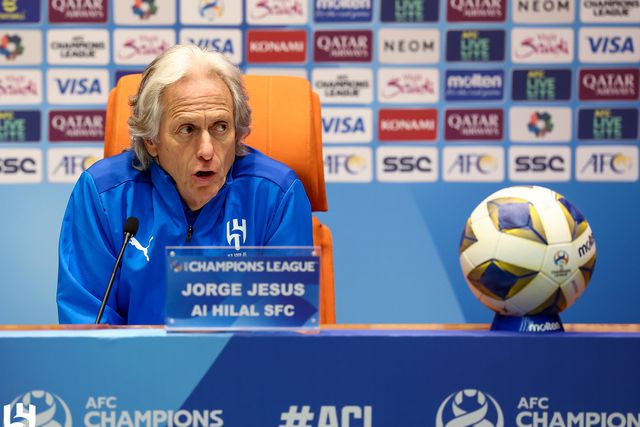 Jorge Jesus projeta jogo que lhe pode dar recorde