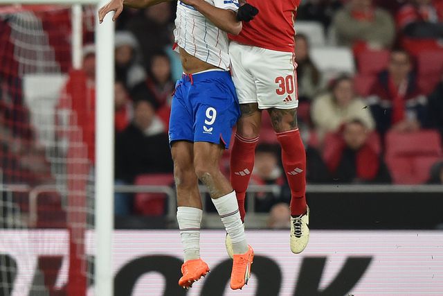 À espera dos resultados lá fora