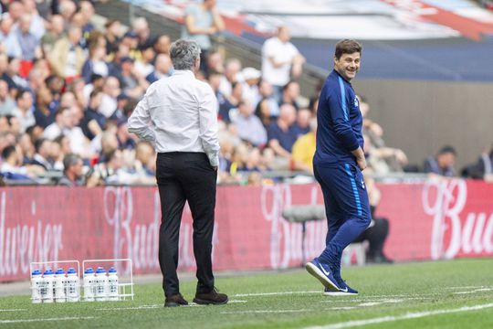 Pochettino e os cânticos por Mourinho: «Veem-me preocupado?»