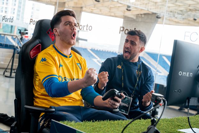 Estoril: futebol jogou na Luz e Esports venceram etapa da Liga no Dragão