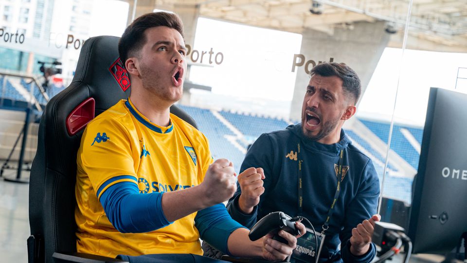 Estoril: futebol jogou na Luz e Esports venceram etapa da Liga no Dragão