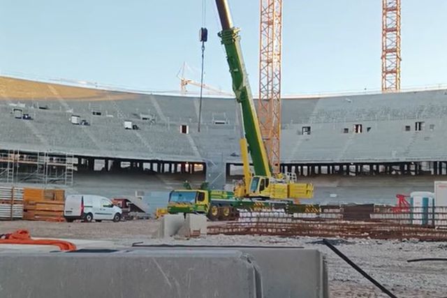 Quase um ano após início das obras, Camp Nou está neste estado