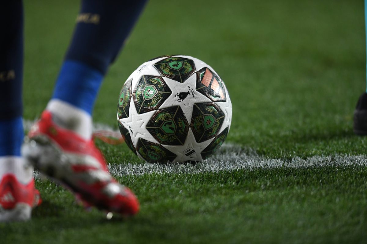 UEFA Champions League: apurados e os duelos nos ‘quartos'