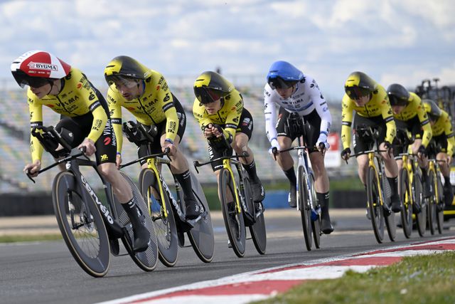 Paris-Nice: João Almeida perde tempo importante para Vingegaard