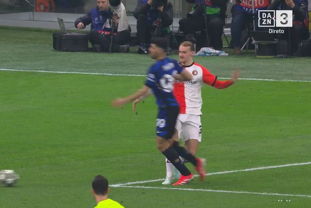 «Vergonhoso»: Taremi dá que falar em Itália por «simulação incrível» 