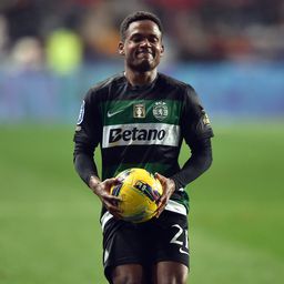 soma 2824 minutos em 42 jogos esta época. Já marcou sete golos e fez três assistências