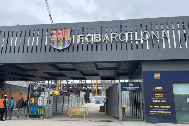 Camp Nou em obras, mas cheio de vida (fotos e vídeos)