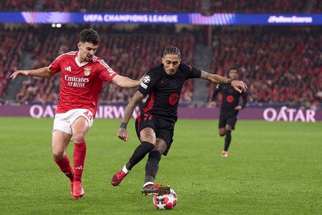 Tomás Araújo no frente a frente com Raphinha (IMAGO)