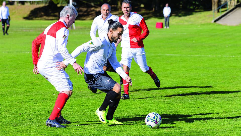 Dia comemorativo dos 130 anos de um encontro de futebol muito especial