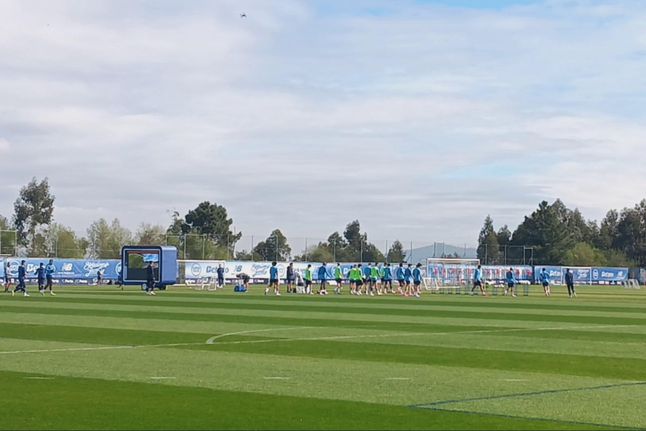 Dragões afinam estratégia para Estugarda