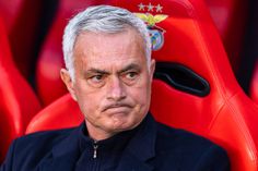 José Mourinho, treinador do Benfica, foi suspenso pelo Conselho de Disciplina — Foto: Imago