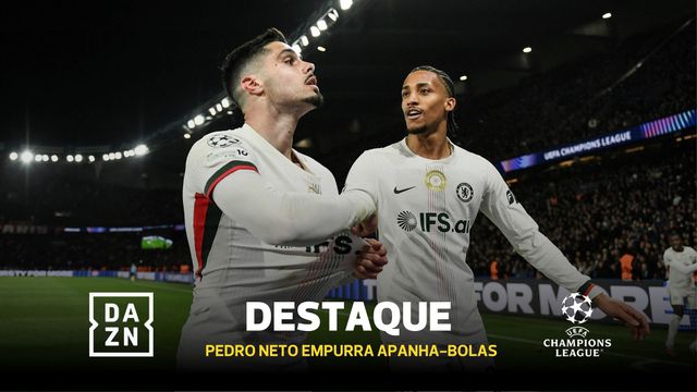 Pedro Neto empurra apanha-bolas e estala a confusão no PSG-Chelsea