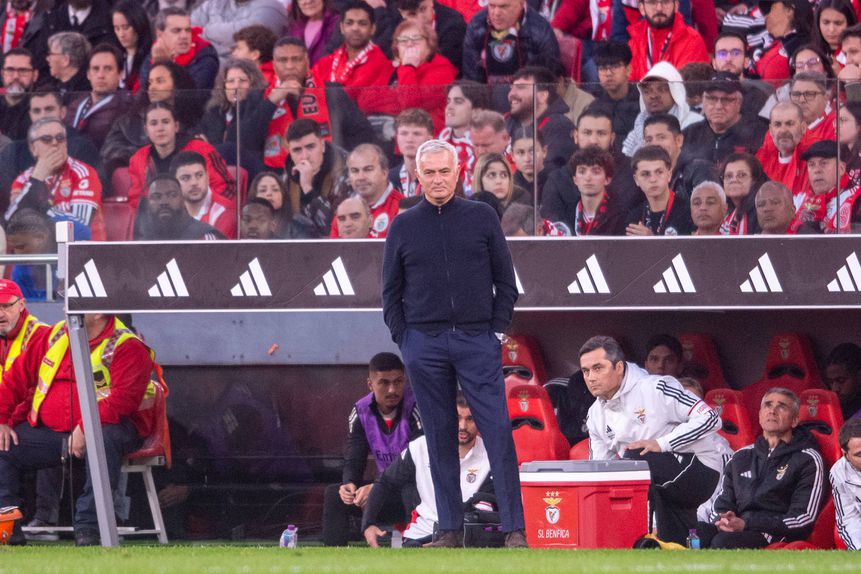 Muitos dos reforços com o selo de Bruno Lage não enchem as medidas a José Mourinho — Foto: IMAGO