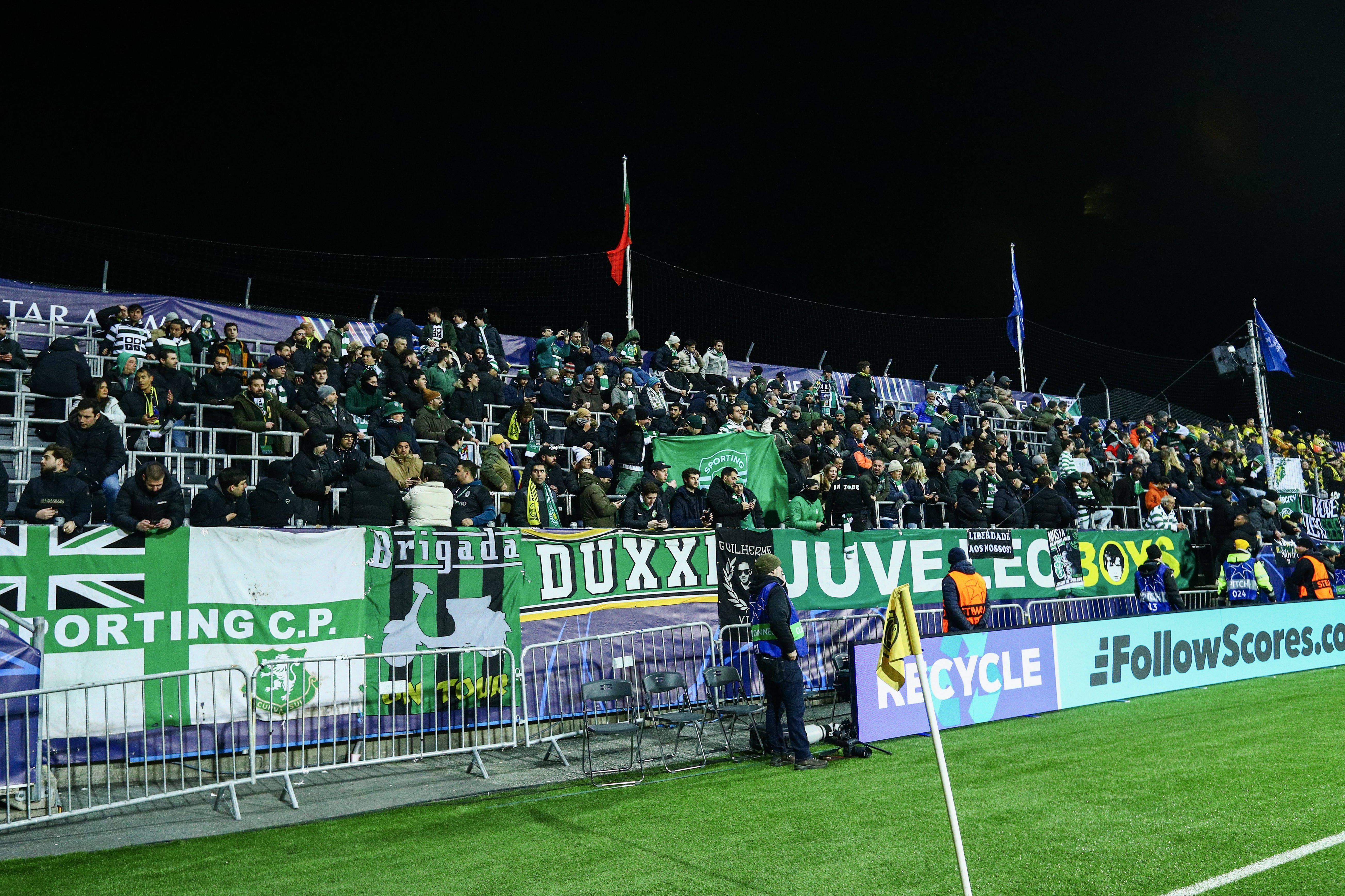 Foram cerca de quatro centenas de adeptos que apoiaram o Sporting na Noruega