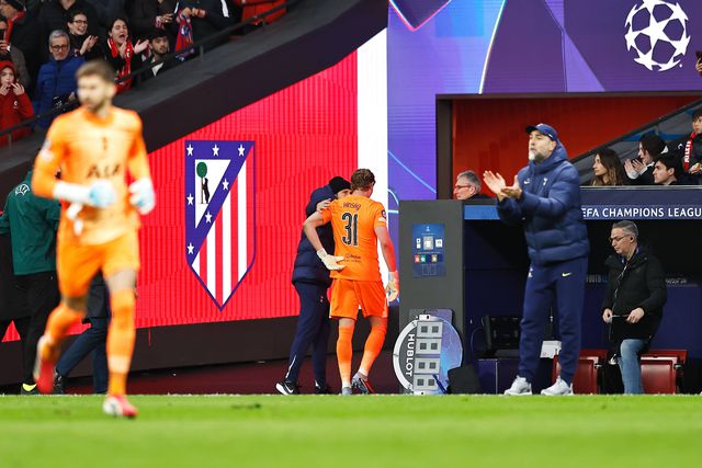 Antonín Kinsky foi substituído aos 17 minutos do duelo com o Atl. Madrid