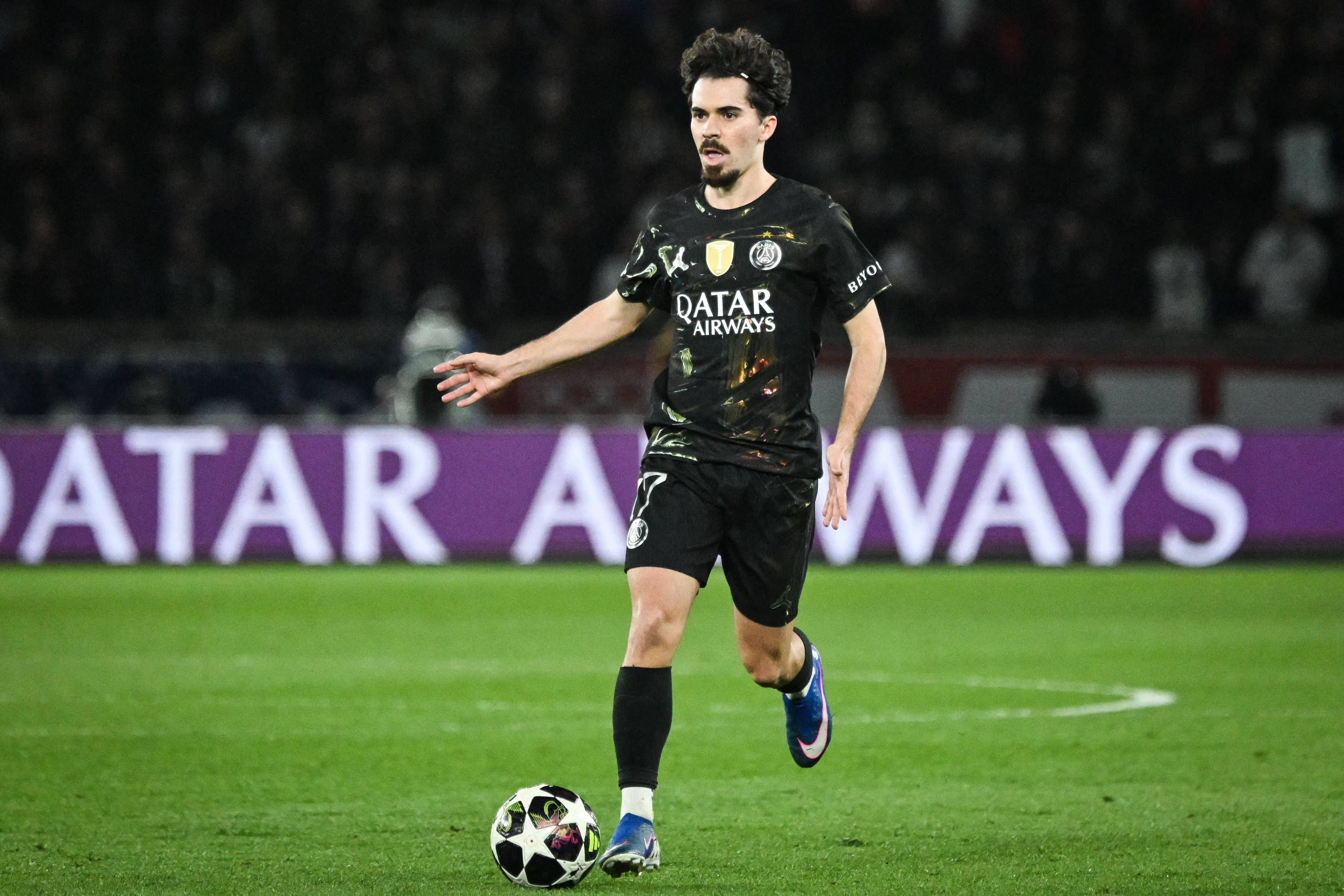 6. Vitinha, o maestro português do PSG, fica à beira do top-5, com 900 mil euros/mês (IMAGO)