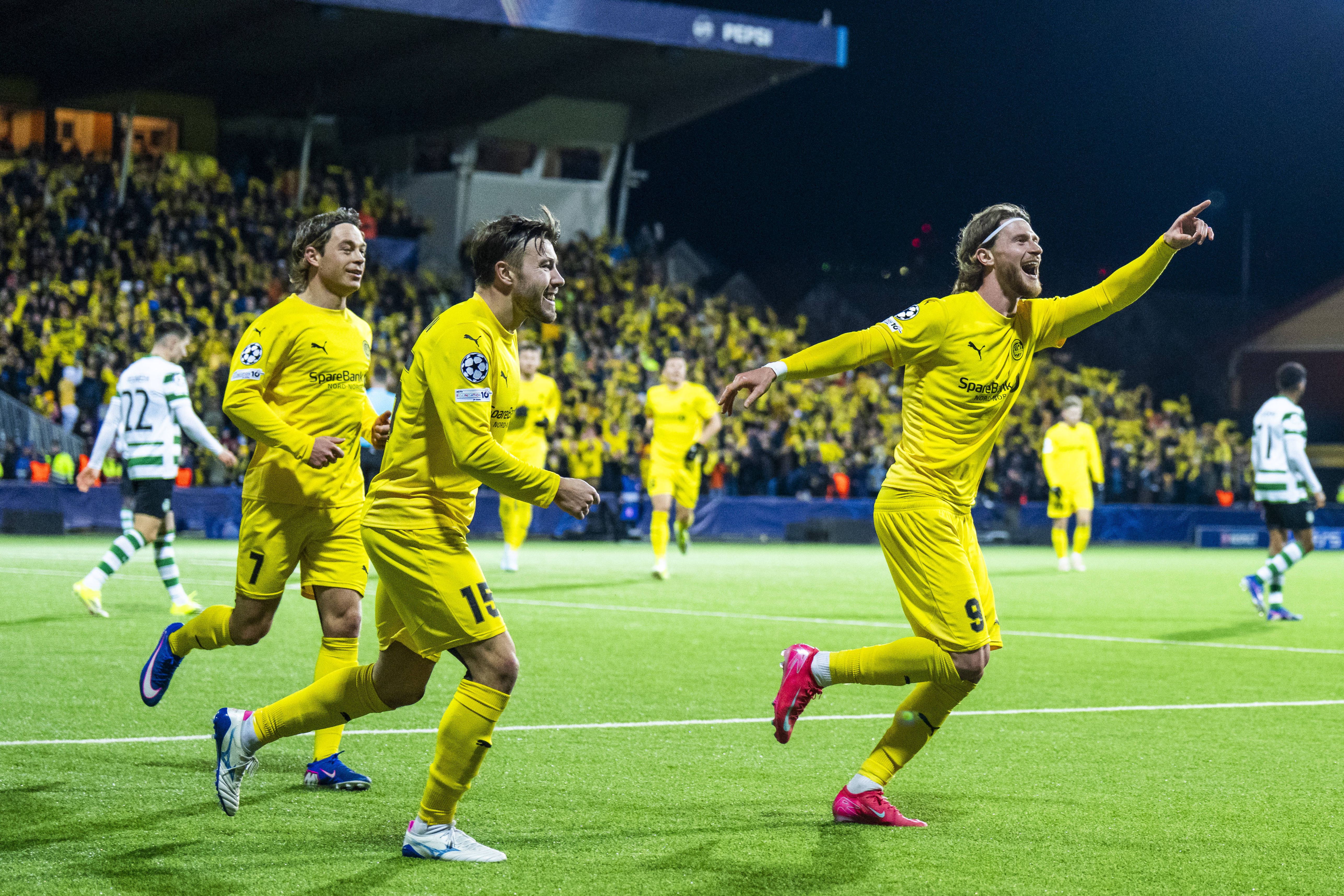 Kasper Hogh celebra terceiro golo para o Bodo/Glimt