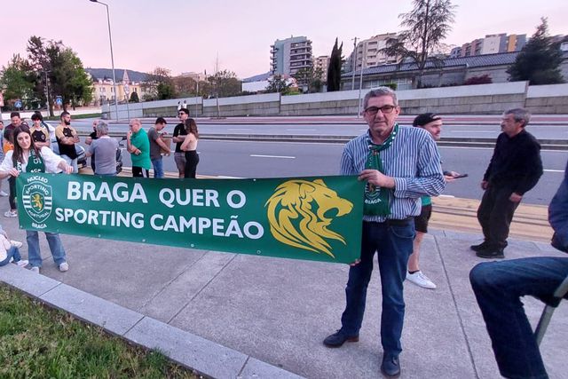 Euforia na chegada do Sporting a Braga (vídeo)