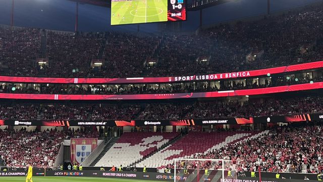 No Name Boys deixaram setor vazio durante jogo com o Marselha