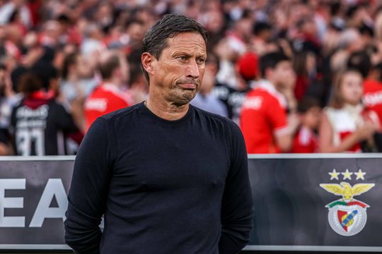 Schmidt: «Mau ambiente? Percebeu mal, isto é normal no Benfica»