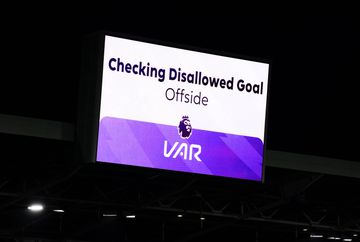 Premier League avança com tecnologia para detetar foras de jogo