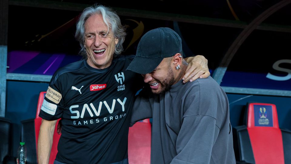 Jorge Jesus com Neymar, sorridentes