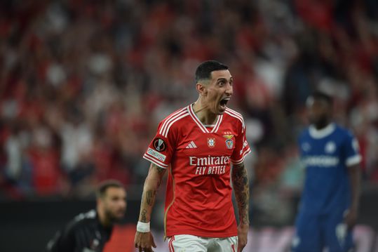 Benfica vence mas não convence, e eliminatória está em aberto