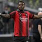 Rafael Leão saiu de campo sob coro de assobios