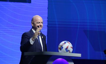 Infantino justifica Mundial 2030 em três continentes: «Tinha de ser algo especial»