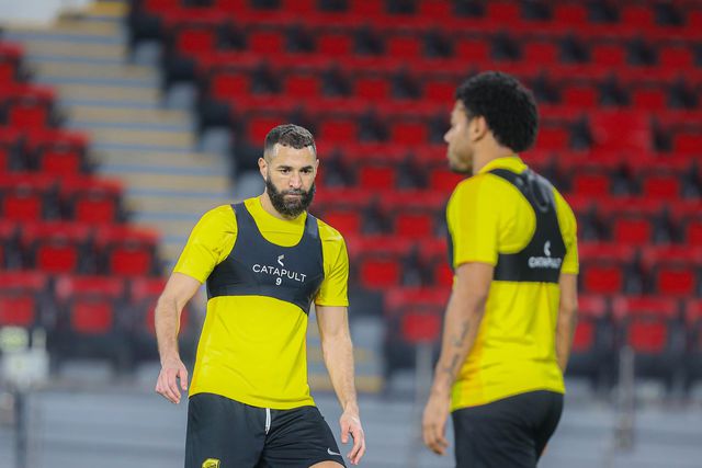 Irmão de Benzema deixa mensagem a Gallardo após derrota com Jorge Jesus