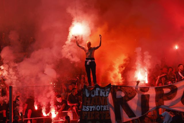 Adeptos do Marselha querem invadir a Luz: «Se tivermos de subir vedações, subimos»