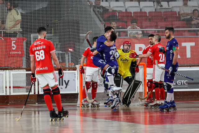 Liga dos Campeões: OC Barcelos goleia na Luz e é primeiro semifinalista