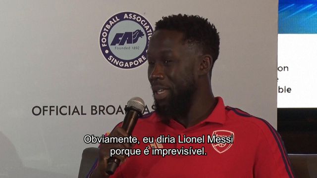 «Messi não é humano»