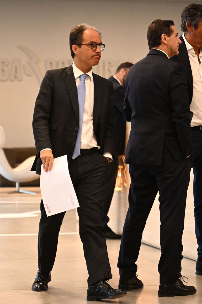 Sílvio Cervan, representante do Benfica na AG eleitoral da Liga (foto: Fernando Veludo/Lusa)