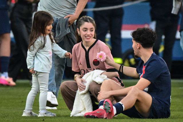 A vida sorri a Vitinha, agora também fora de campo